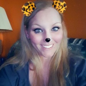 Meet your Posher, Chrystal